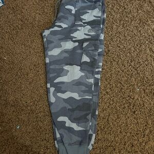 PINK Victoria's Secret Gray Camo Joggers